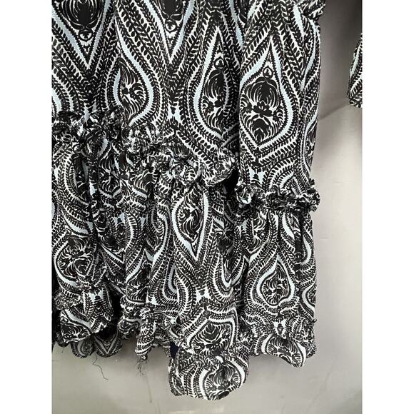 Misa Los Angeles Genette Dress Womens small Black V-Neck Short Ruffle Geo - Picture 7 of 8